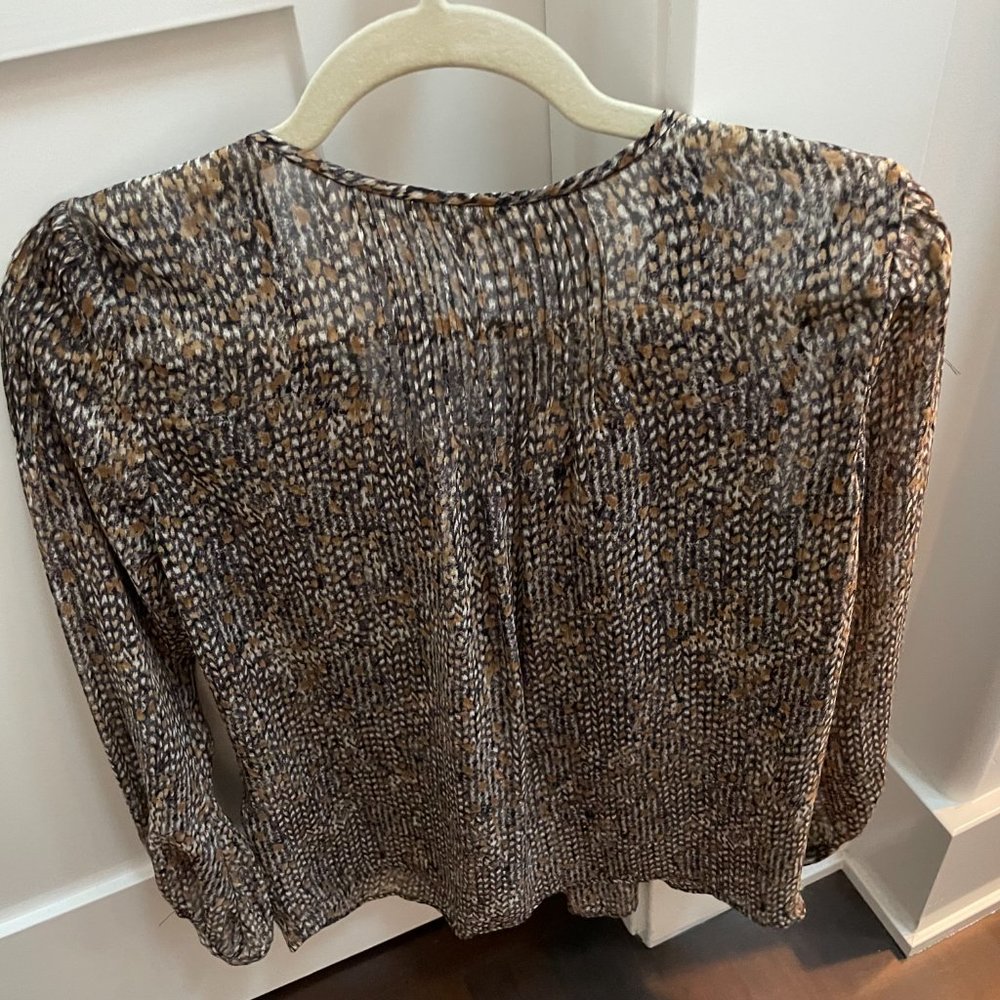 JOIE light weight Fall blouse with relaxed fit. - Picture 3 of 3